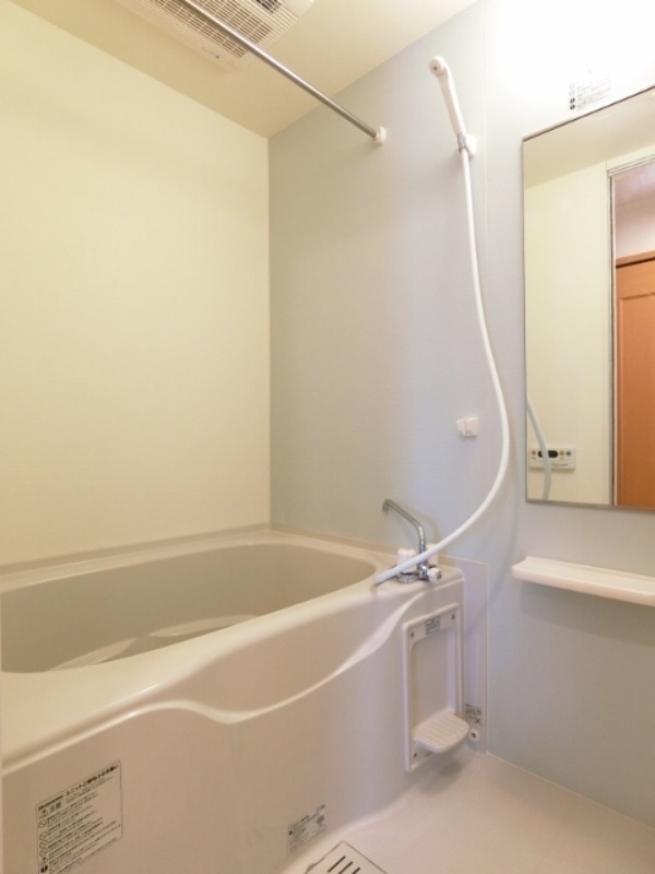 バス・シャワールーム　図面と現状に相違がある場合には現状を優先