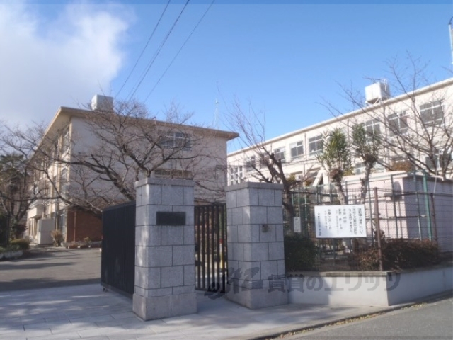 小学校　花園小学校（小学校）まで100m