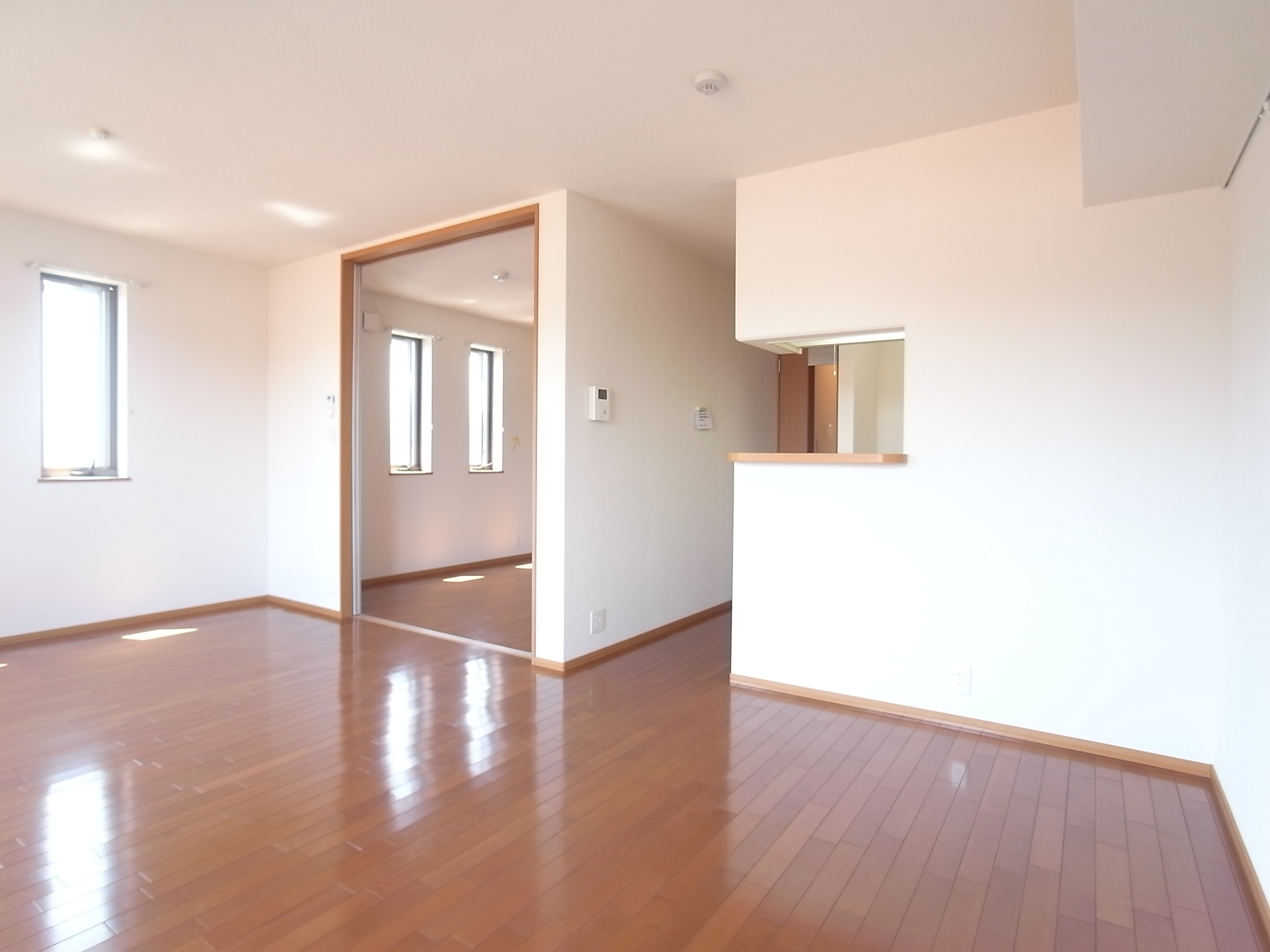 居室・リビング　明るいLDK15.3帖