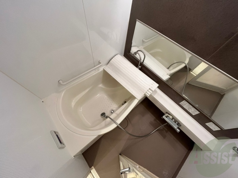 バス・シャワールーム　疲れた時はゆっくり湯船につかってみてはいかがでしょうか。