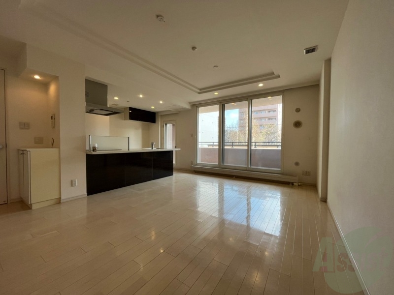 居室・リビング　広くてキレイなお部屋が広がっていて、充実した生活が送れそう。