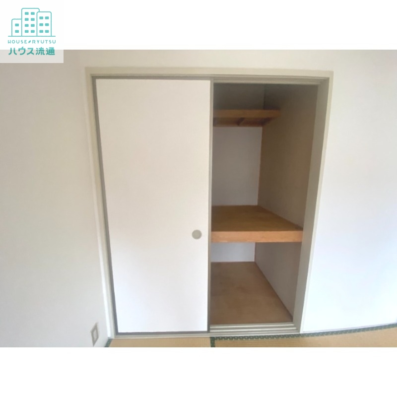 収納　※別号室の写真です