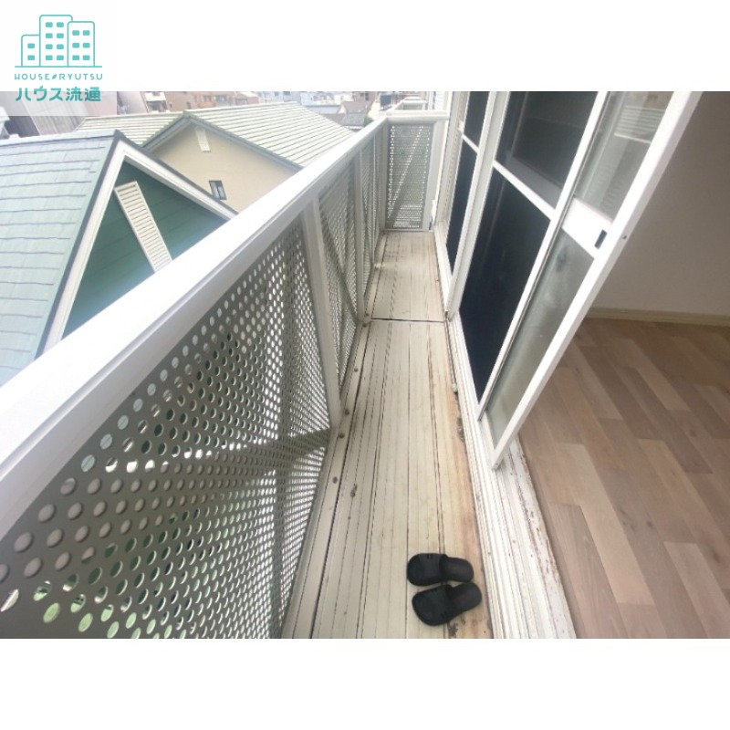 バルコニー　※別号室の写真です