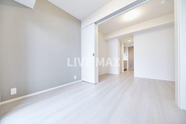 居室・リビング　別号室参考写真