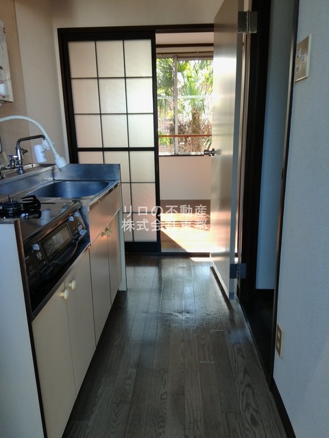 玄関　玄関から見たお部屋です☆