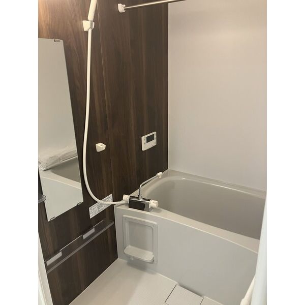 バス・シャワールーム　一日の疲れを、そっとほどく場所。