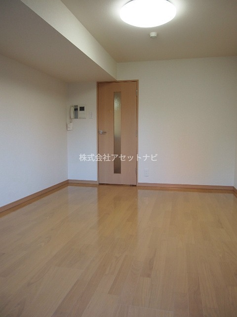 居室・リビング　※反転タイプの別部屋です