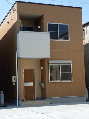 建物外観　外観は落ち着いています