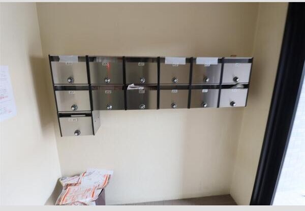 エントランス　素敵なエントランスがお出迎えです♪