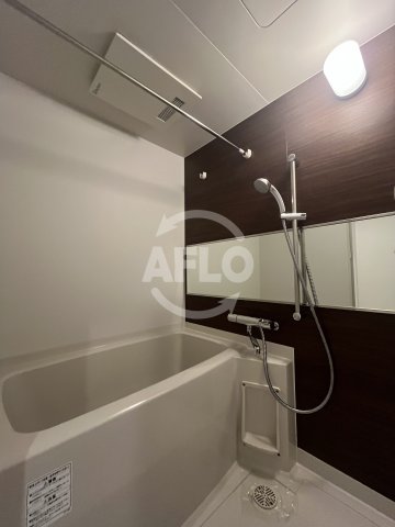 バス・シャワールーム　レオングラン新大阪レジデンス　浴室