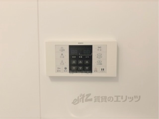 その他設備　給湯器リモコン