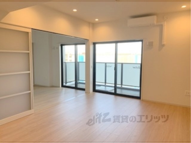 居室・リビング　リビング