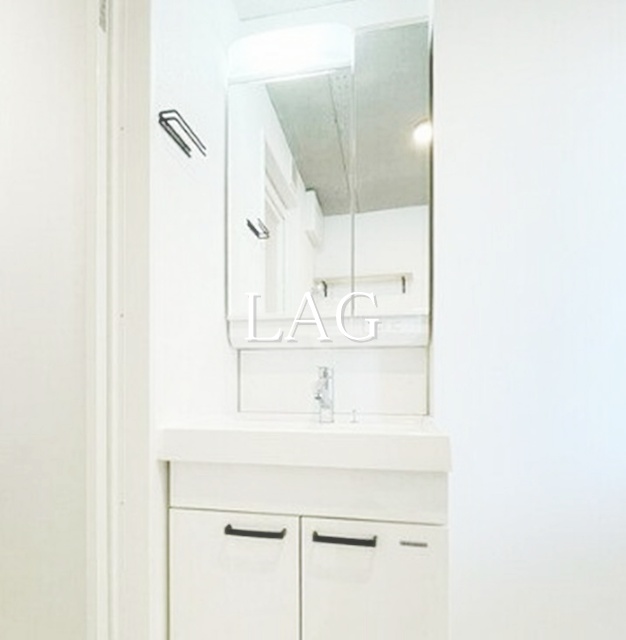 洗面設備　洗面台です。