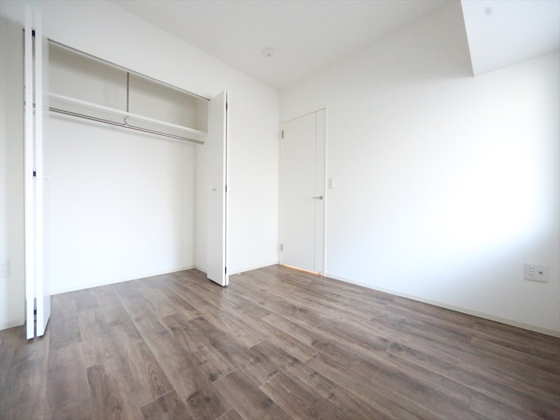 その他部屋・スペース　洋室5.9帖　クローゼット付（収納充実してます）