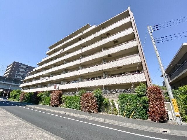 建物外観　設備充実