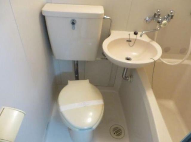 トイレ　バストイレ別に変わります。