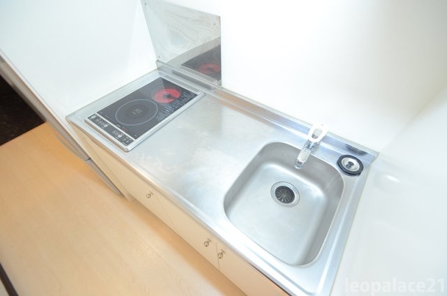 キッチン　備品や設備仕様は号室等により異なります現地をご確認下さい。