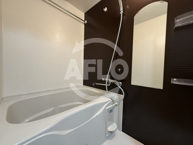 バス・シャワールーム　Alivis九条　風呂