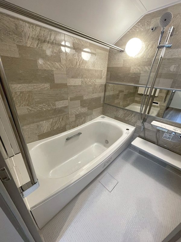 バス・シャワールーム