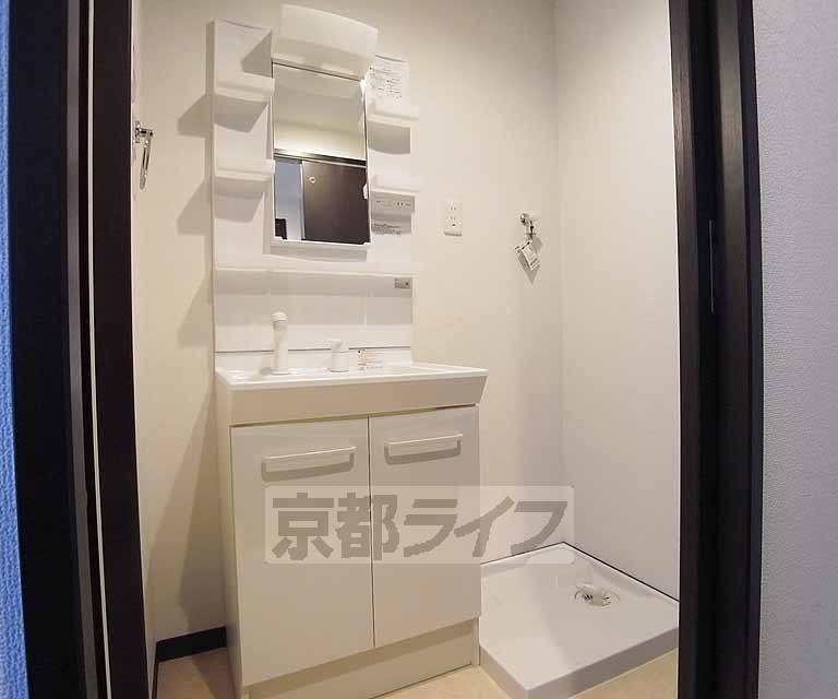 洗面設備　脱衣洗面所です。