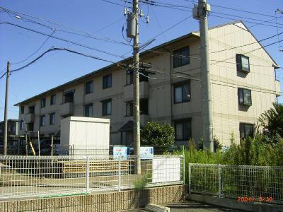 建物外観　スーパー・コンビニ近くにあります！グランメール藤原