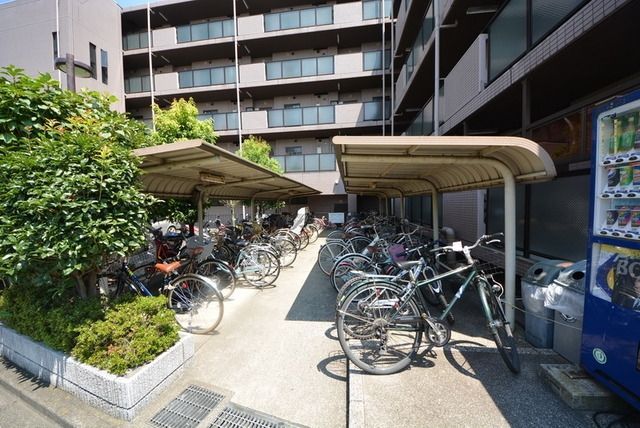 その他共有部分　★屋根付き駐輪場★