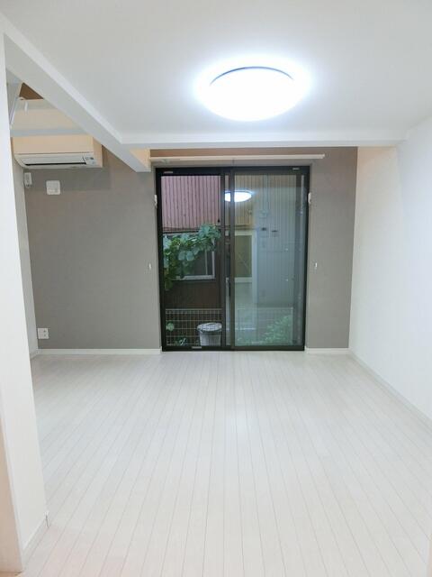 居室・リビング　同建物別部屋参考