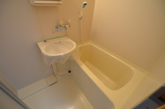 バス・シャワールーム　ユニットバスでお掃除ラクラク