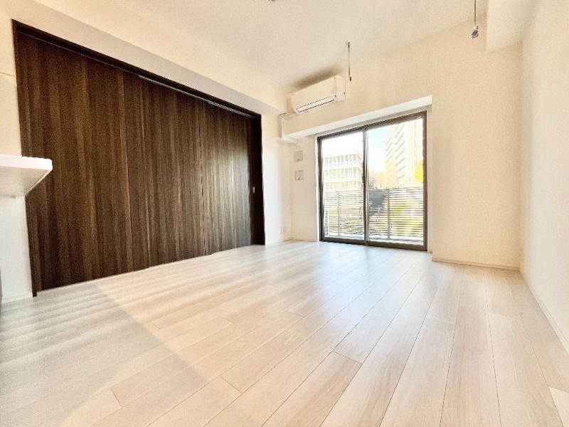 居室・リビング　※全て別号室のお写真。内装等参考にしてください。