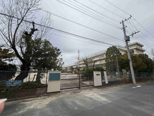 小学校　市川市立二俣小学校（小学校）まで835m