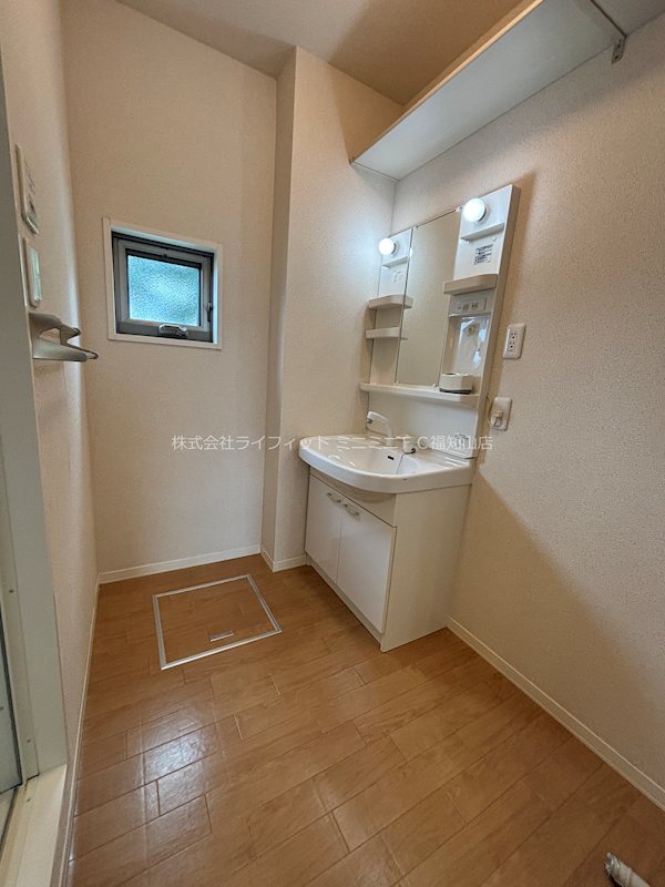 収納　ウォークインクローゼット※同タイプ別部屋の写真です。