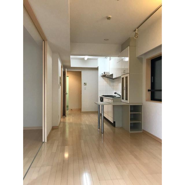 居室・リビング　☆明るい居間☆