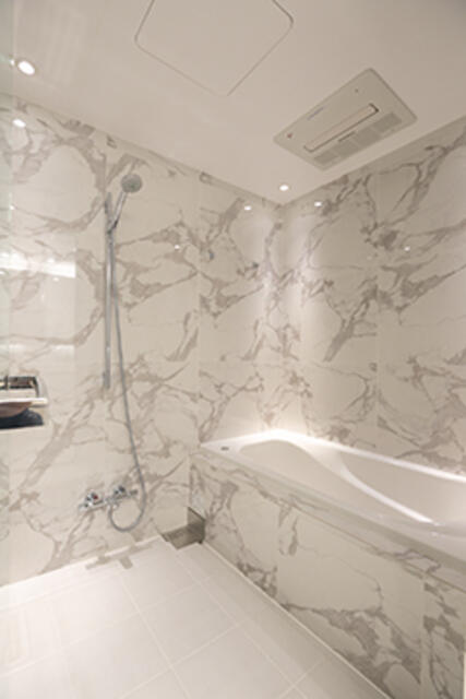 バス・シャワールーム　※写真は同タイプ住戸です。