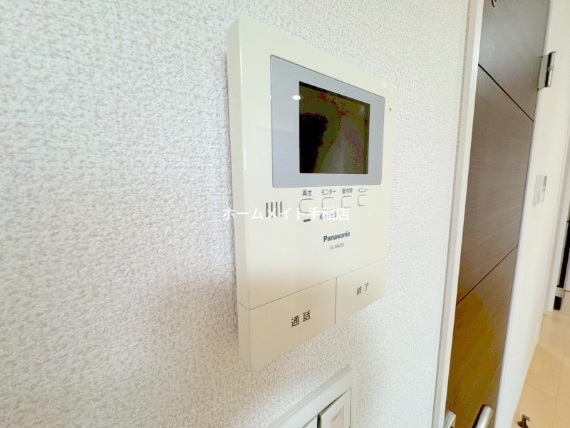 セキュリティ　モニター付きインターホン♪