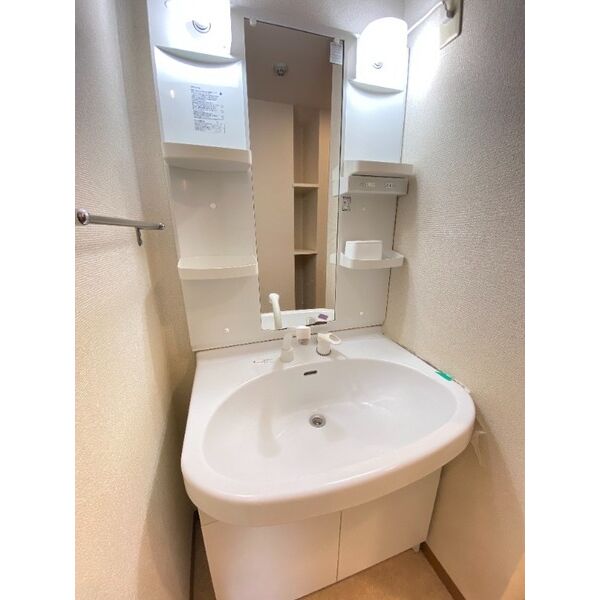 洗面設備　独立洗面化粧台付き☆