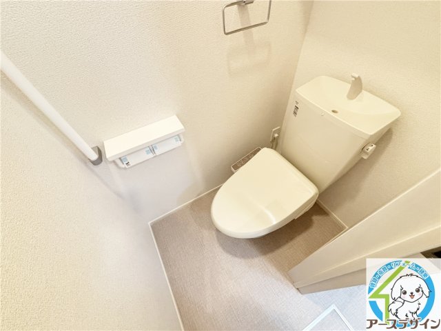 トイレ　※同施工メーカーイメージ写真