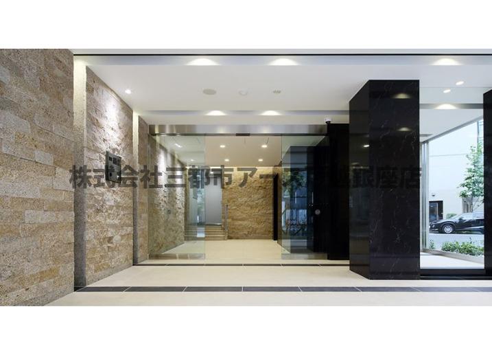 エントランス　コージーコート島津山