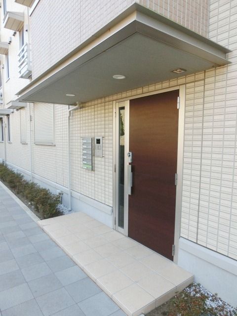 エントランス　安心のオートロック付きアパート