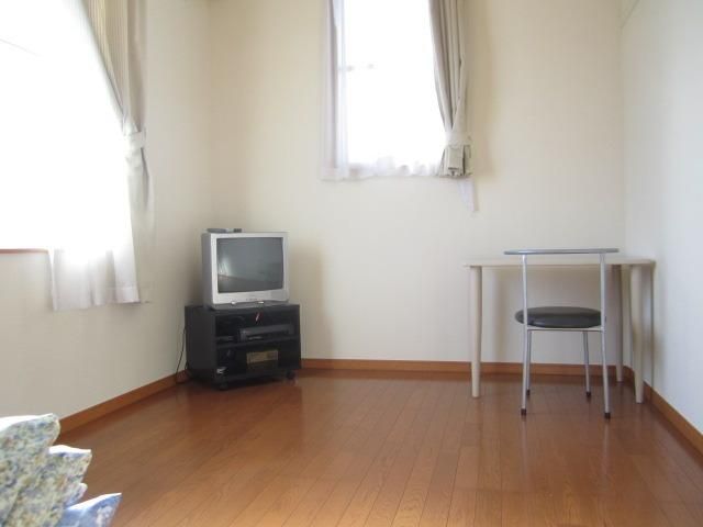 居室・リビング　♪大きな窓で明るいお部屋♪