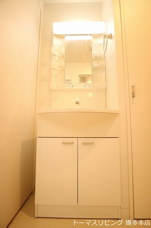 洗面設備　※別号室の参考写真になります。