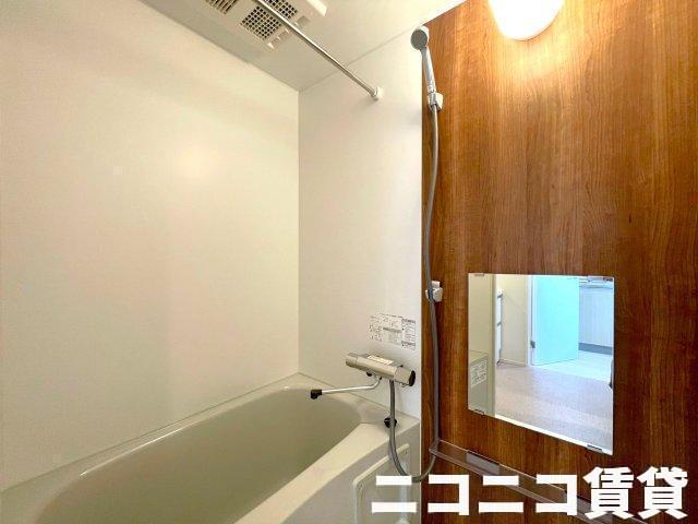 バス・シャワールーム　モデルルームの為、現状を優先致します。