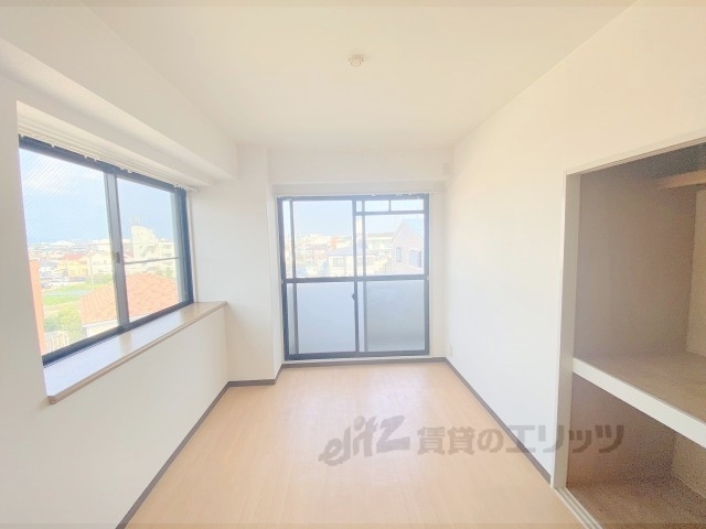 居室・リビング　洋室