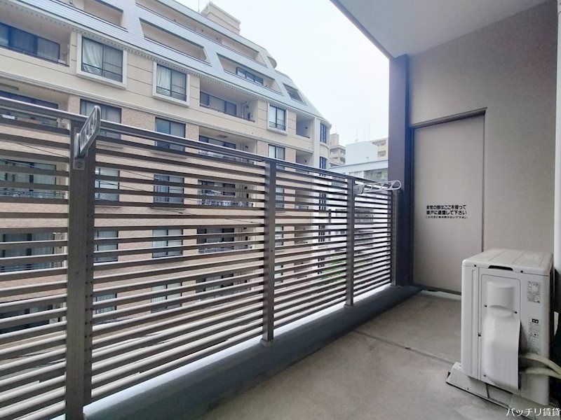 バルコニー　写真は同タイプの別室参考写真になります。