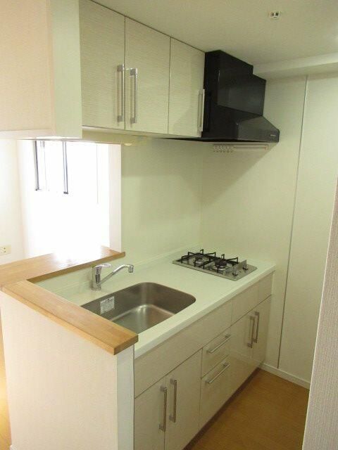 キッチン　※別部屋参考写真