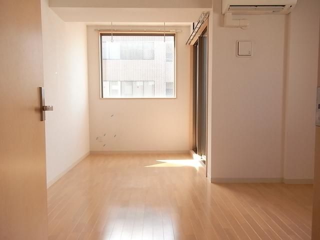 居室・リビング　洋室１１帖の1Ｋタイプ