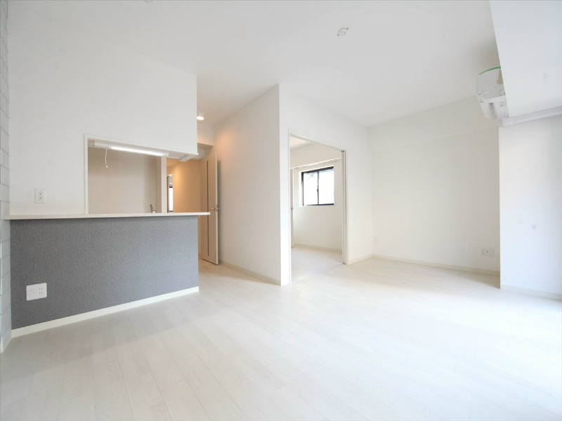 居室・リビング　ＬＤＫ15.99帖　洋室5.01帖　つなげて使用出来ます