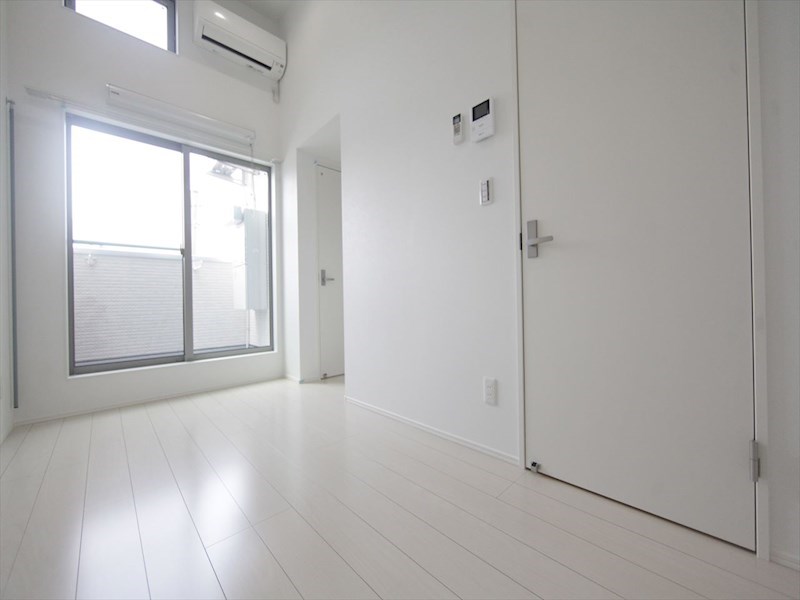 居室・リビング　洋室6.1帖　ロフト5.5帖（収納にも寝室にも使えます）