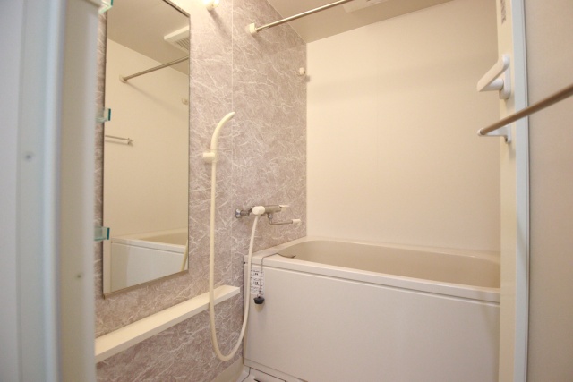 バス・シャワールーム　※別室の参考写真の為、現況優先です。