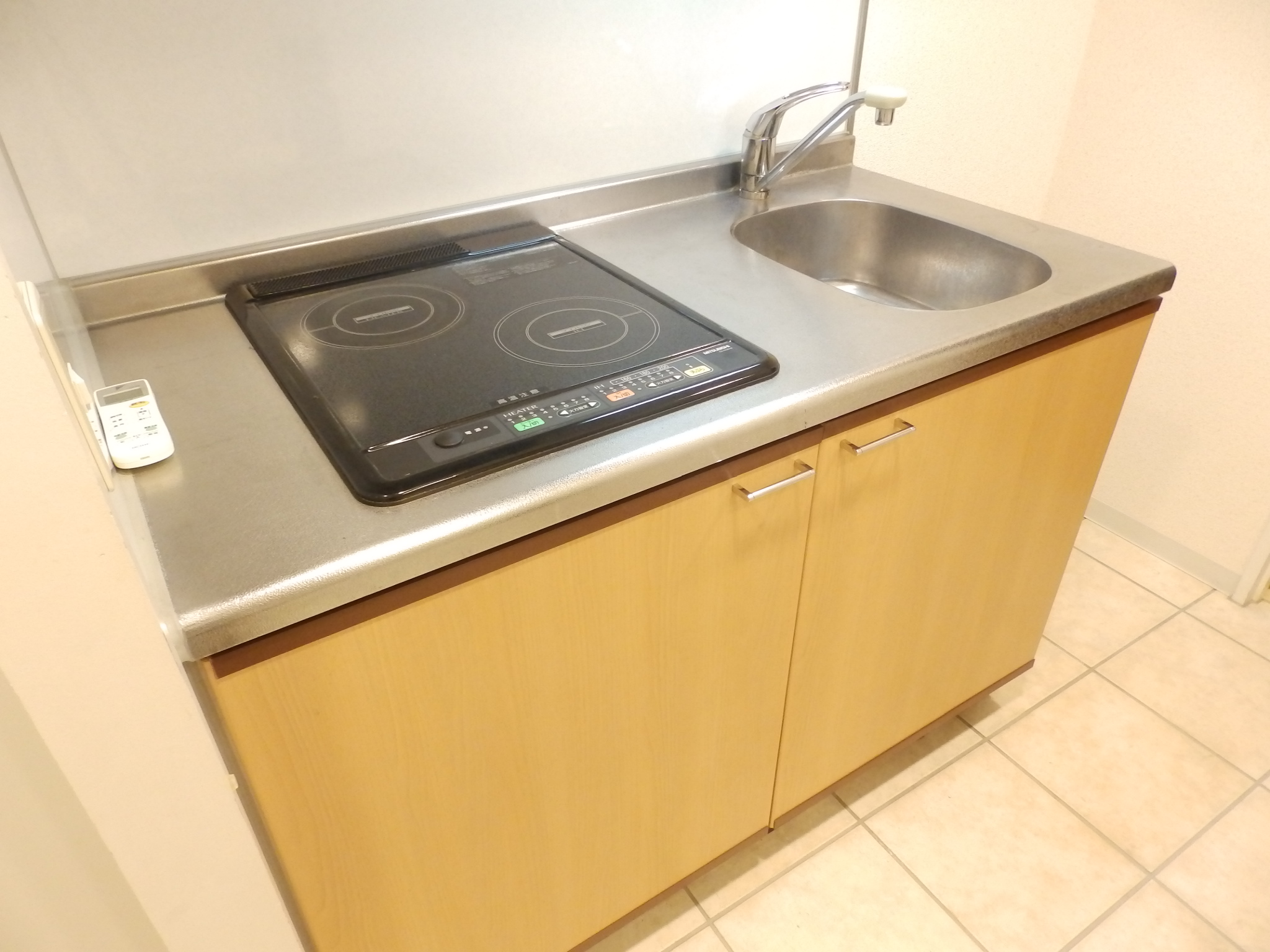 キッチン　IH2口コンロ