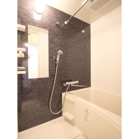 バス・シャワールーム　浴室